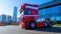 20260329-Tom-Holding-00191